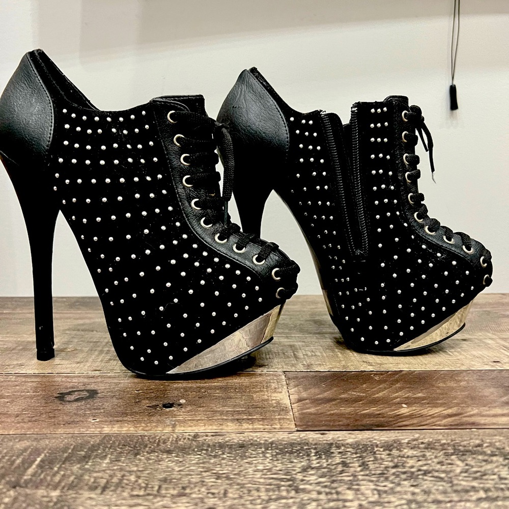 Beautiful booties!!!